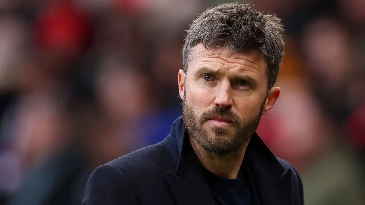 أزمة الأسماء الخمسة.. مانشستر يونايتد على صفيح ساخن